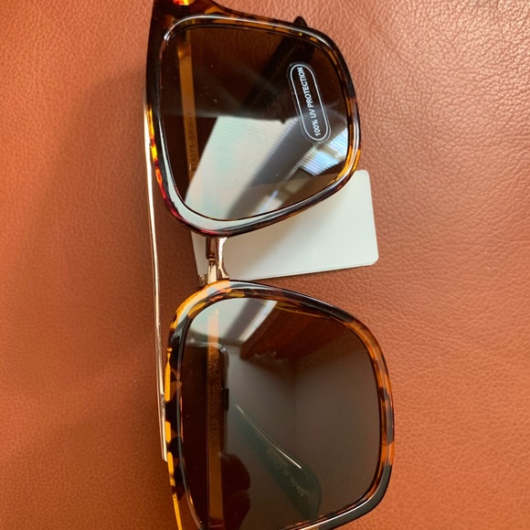 Sunglasses - Picture 2 of 4